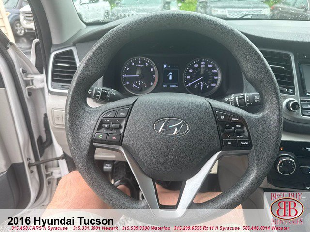 Used 2016 Hyundai Tucson SE w/ Option Group 02 FWD image 14