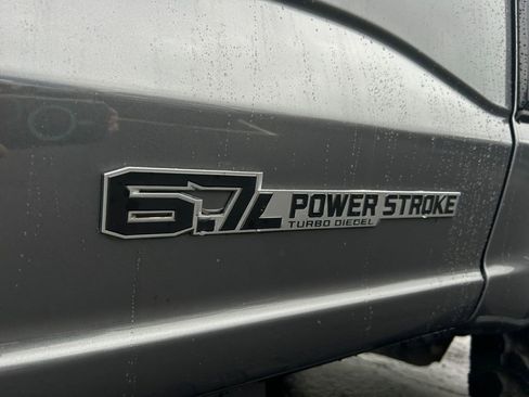 Used 2025 Ford F350 Lariat w/ Lariat Ultimate Package AWD/4WD image 33