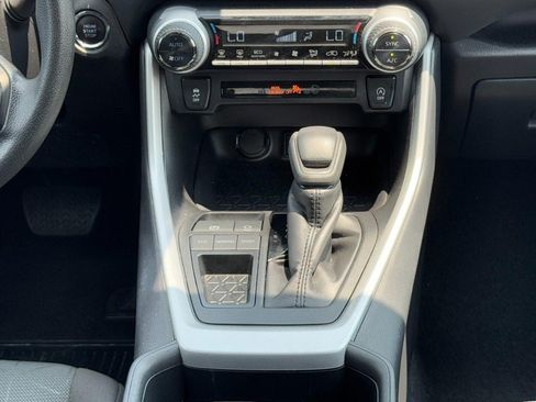Used 2025 Toyota RAV4 XLE FWD image 16