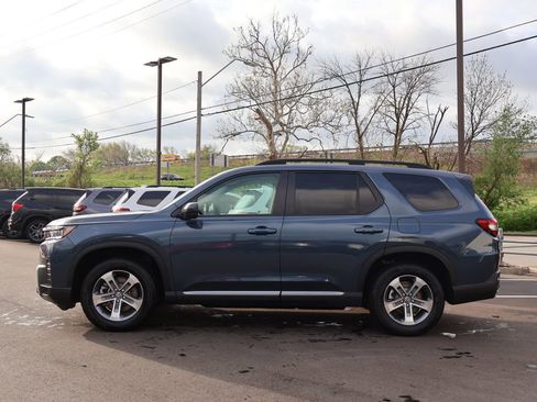 New 2026 Honda Pilot EX-L image 3