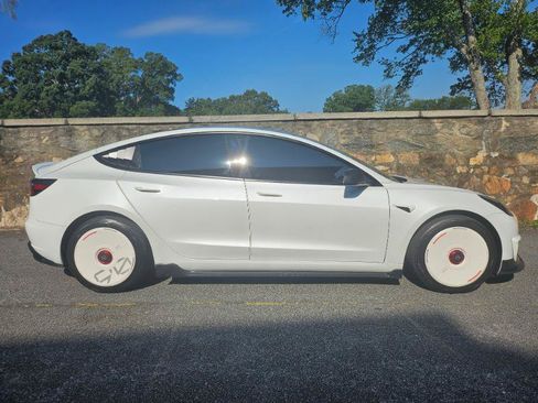 Used 2023 Tesla Model 3 Long Range AWD/4WD image 9