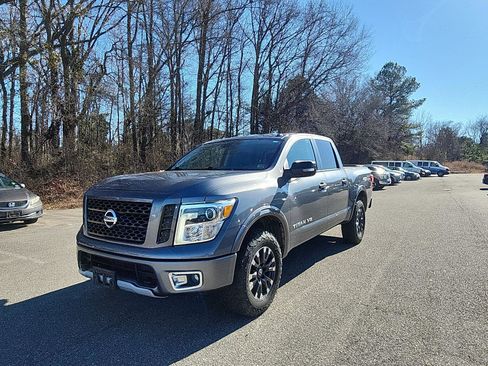 Used 2019 Nissan Titan PRO-4X image 1