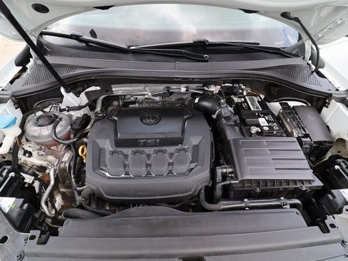Used 2022 Volkswagen Tiguan SE image 30
