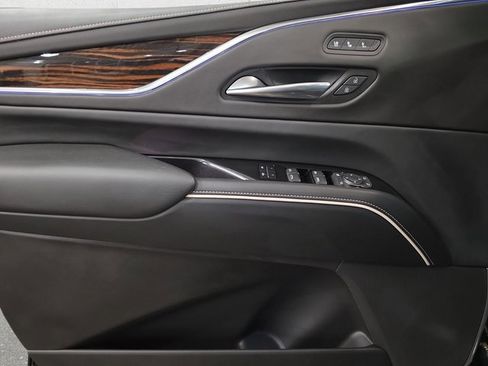 Certified 2023 Cadillac Escalade ESV Premium Luxury image 29