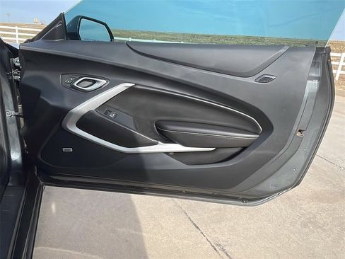 Used 2018 Chevrolet Camaro LT w/ RS Package image 11