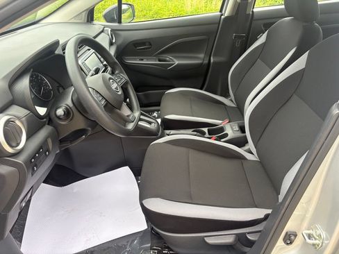 Used 2025 Nissan Versa S w/ Trunk Package FWD image 4