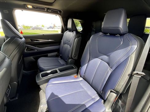 New 2026 INFINITI QX60 Sport w/ Dark Cargo Package image 10