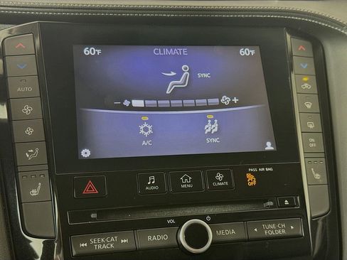 Used 2019 INFINITI QX50 Luxe w/ Navigation Package image 19