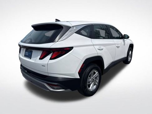 Certified 2025 Hyundai Tucson SE AWD/4WD image 5