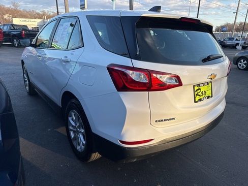 Certified 2021 Chevrolet Equinox LS image 4