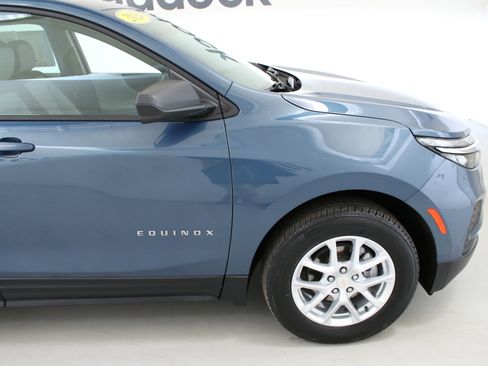 Used 2024 Chevrolet Equinox LS w/ LPO, Floor Liner Package AWD/4WD image 12