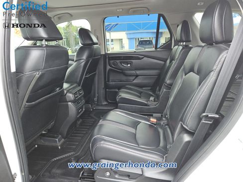 Certified 2023 Honda Pilot Touring image 11