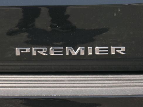 New 2026 Chevrolet Suburban Premier AWD/4WD image 47
