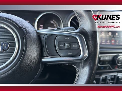 Used 2022 Jeep Wrangler Unlimited Sahara w/ Cold Weather Group AWD/4WD image 26