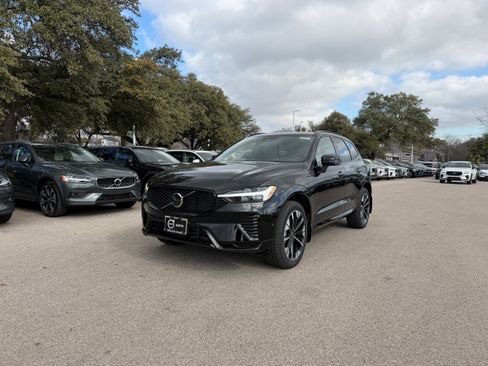 New 2026 Volvo XC60 T8 Plus w/ Protection Package Premier image 2