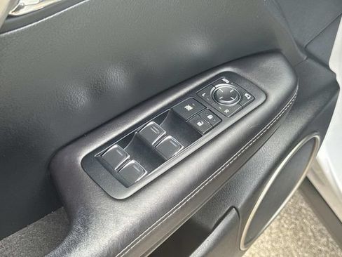 Used 2017 Lexus RX 350 AWD w/ Premium Package image 18
