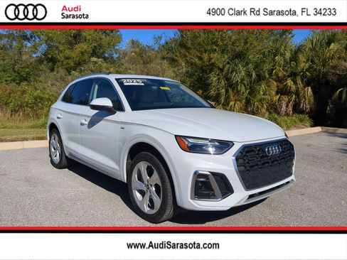 Certified 2025 Audi Q5 2.0T Premium Plus image 1