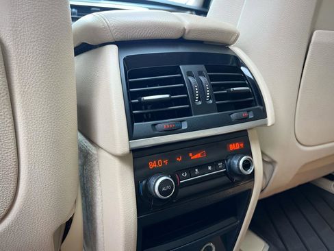 Used 2015 BMW X5 xDrive35d image 21