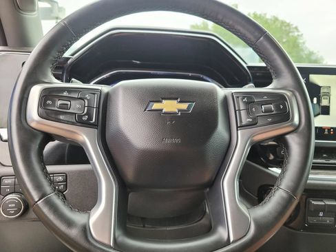 Used 2024 Chevrolet Silverado 1500 LTZ AWD/4WD image 30