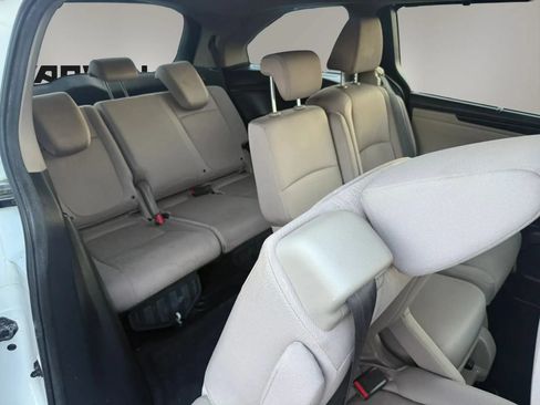 Used 2019 Honda Odyssey EX image 23