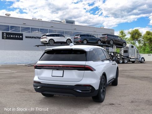 New 2026 Lincoln Nautilus Premier AWD/4WD image 8
