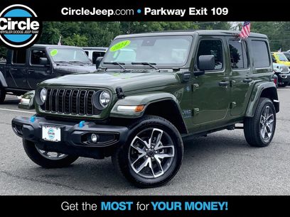 Used 2024 Jeep Wrangler Unlimited w/ Convenience Group