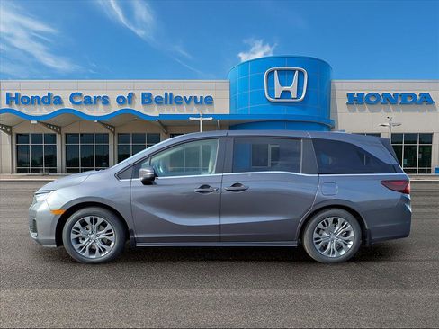 New 2026 Honda Odyssey Touring image 2
