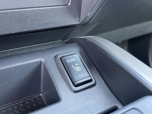 Certified 2024 Nissan Titan SV w/ SV Bronze Edition Package image 35