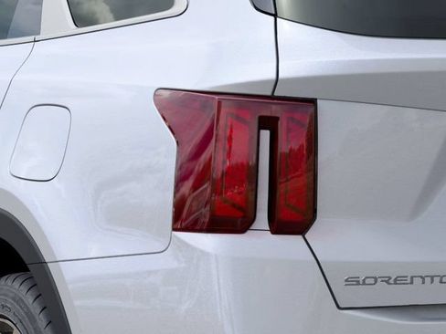 Certified 2026 Kia Sorento EX w/ EX Premium Package FWD image 11