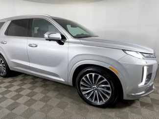 Used 2025 Hyundai Palisade Calligraphy FWD video 2