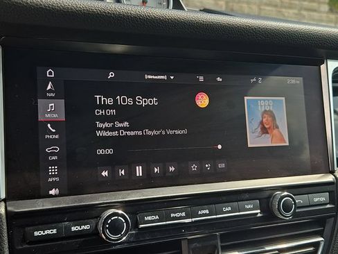 Used 2021 Porsche Macan S AWD/4WD image 17