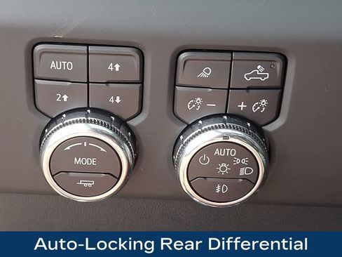 Used 2025 GMC Sierra 1500 Denali AWD/4WD image 17