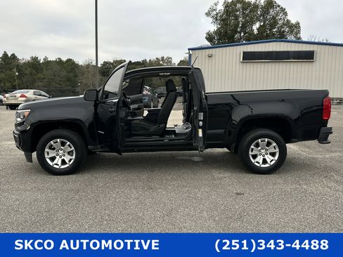 Used 2021 Chevrolet Colorado LT w/ Fleet Safety Package image 31