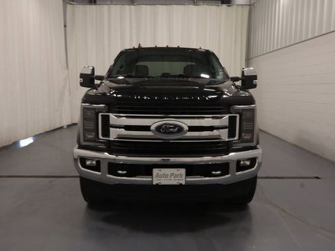 Used 2019 Ford F250 XLT w/ XLT Premium Package AWD/4WD image 3
