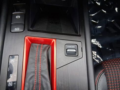 Certified 2025 Nissan Kicks SR image 10