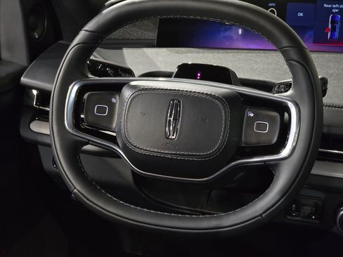 New 2025 Lincoln Navigator Reserve w/ Jet Appearance Package image 24