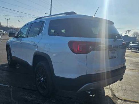 Used 2019 GMC Acadia SLT image 3