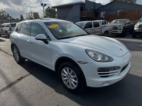 Used 2013 Porsche Cayenne AWD/4WD image 4