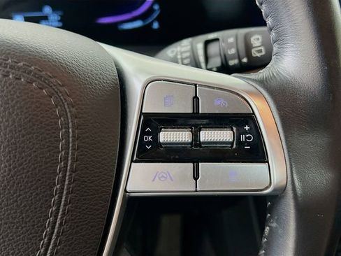 Used 2023 Kia Telluride S image 32