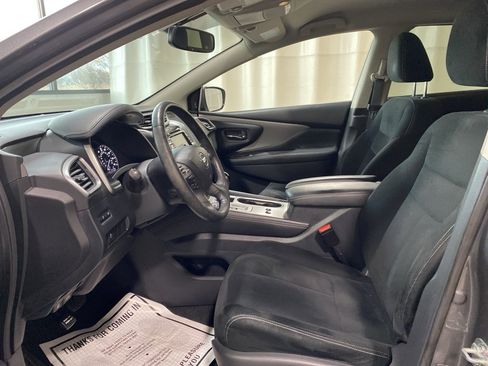 Used 2019 Nissan Murano SV image 16