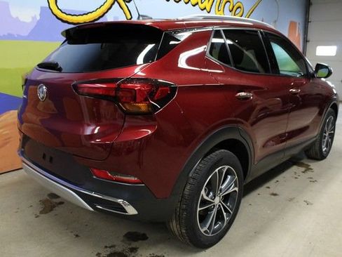 Used 2023 Buick Encore GX Essence FWD image 4