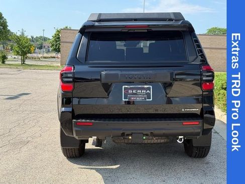 Used 2025 Toyota 4Runner TRD Off-Road Premium AWD/4WD image 4