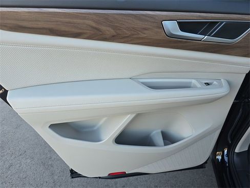 New 2026 Volkswagen Atlas SE image 17