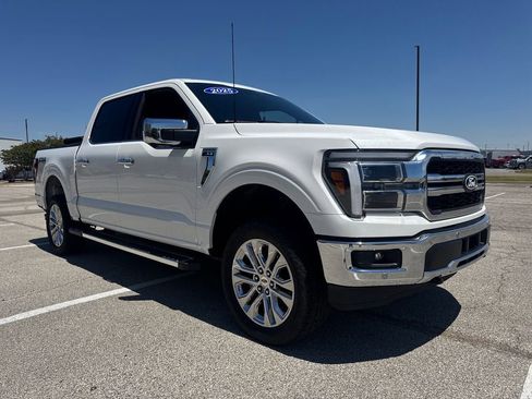Used 2025 Ford F150 Lariat w/ Equipment Group 502A High AWD/4WD image 8