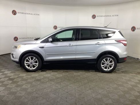 Used 2017 Ford Escape SE image 7