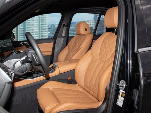 Used 2026 BMW X5 sDrive40i image 6