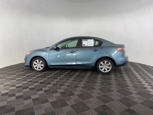 Used 2011 MAZDA MAZDA3 i Sport image 4