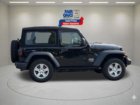 Certified 2018 Jeep Wrangler Sport AWD/4WD image 7