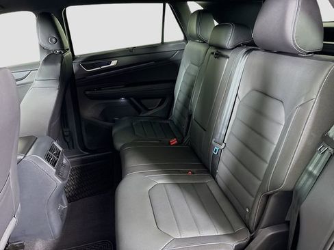 New 2026 Volkswagen Atlas Cross Sport SEL R-Line image 25