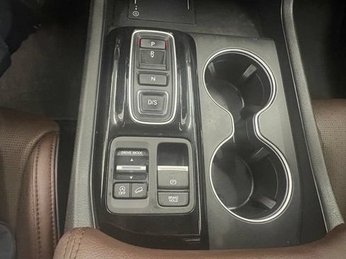 Used 2025 Honda Pilot Elite image 34